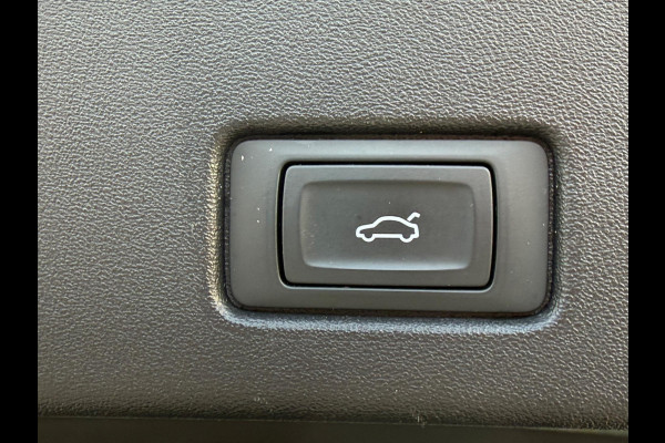 Audi Q4 e-tron 35 AUTOMAAT Edition, camera, navarra bleu, stoelverwarming, digitaal cockpit, 1 e eigenaar, NL auto met nap