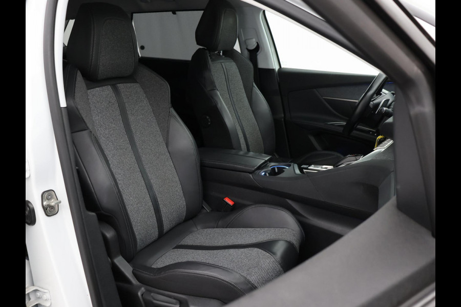 Peugeot 5008 1.2 130 PK AUT. 7-PERS PT ALLURE + TREKHAAK | CARPLAY | CAMERA | SFEERVERL.