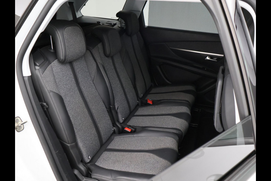Peugeot 5008 1.2 130 PK AUT. 7-PERS PT ALLURE + TREKHAAK | CARPLAY | CAMERA | SFEERVERL.