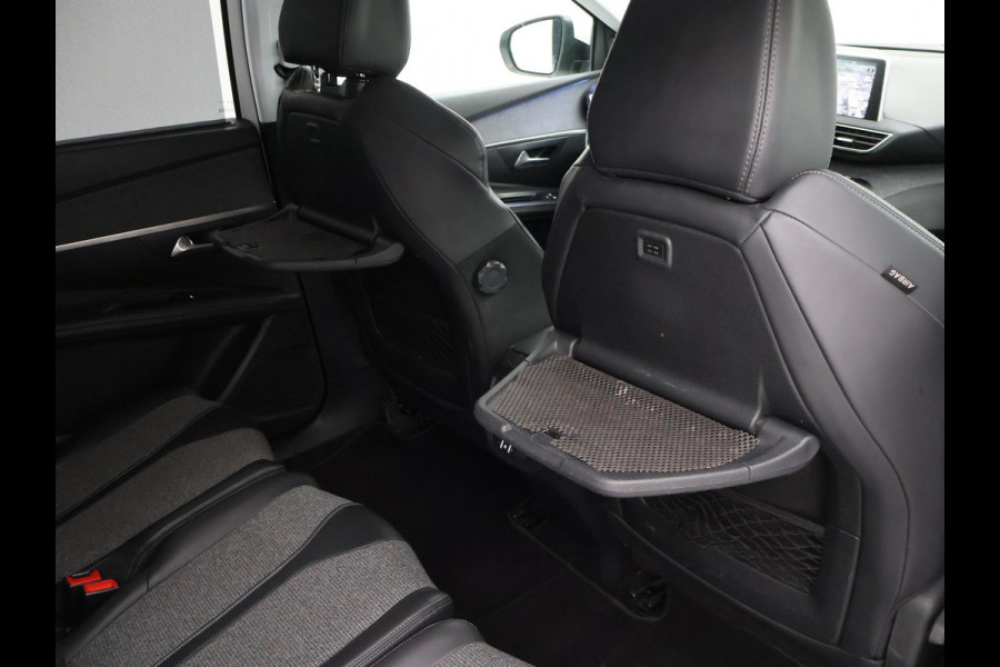 Peugeot 5008 1.2 130 PK AUT. 7-PERS PT ALLURE + TREKHAAK | CARPLAY | CAMERA | SFEERVERL.