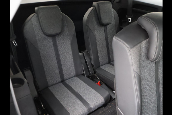 Peugeot 5008 1.2 130 PK AUT. 7-PERS PT ALLURE + TREKHAAK | CARPLAY | CAMERA | SFEERVERL.