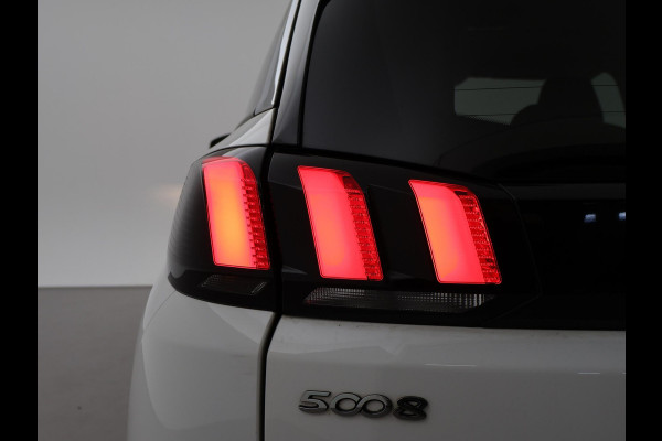 Peugeot 5008 1.2 130 PK AUT. 7-PERS PT ALLURE + TREKHAAK | CARPLAY | CAMERA | SFEERVERL.