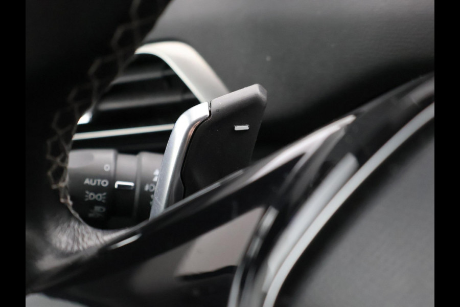 Peugeot 5008 1.2 130 PK AUT. 7-PERS PT ALLURE + TREKHAAK | CARPLAY | CAMERA | SFEERVERL.