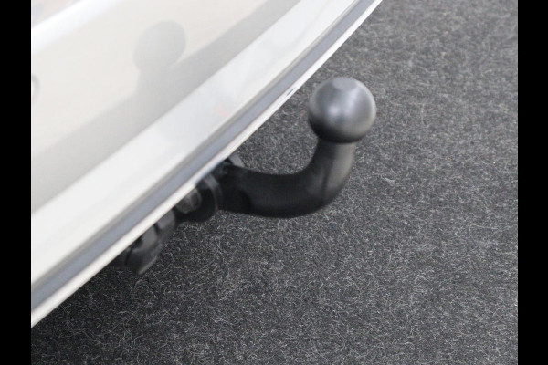 Volkswagen Golf Variant 1.0 TSI Comfortline Business | Stoleverwarming | Trekhaak | Carplay | Massage | Navigatie | Parkeerhulp | Adaptive cruise | Camera