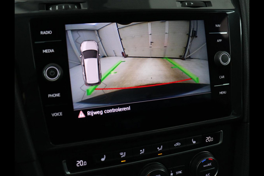 Volkswagen Golf Variant 1.0 TSI Comfortline Business | Stoleverwarming | Trekhaak | Carplay | Massage | Navigatie | Parkeerhulp | Adaptive cruise | Camera