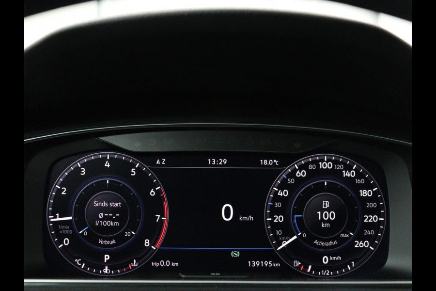 Volkswagen Golf Variant 1.0 TSI Comfortline Business | Stoleverwarming | Trekhaak | Carplay | Massage | Navigatie | Parkeerhulp | Adaptive cruise | Camera