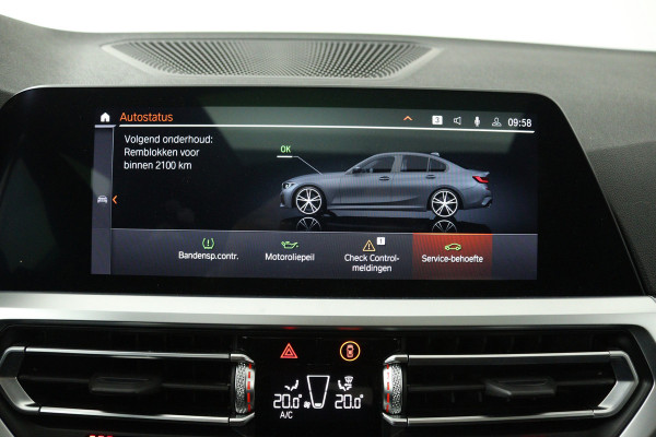 BMW 3-serie 320i High Executive (PANORAMADAK, CAMERA, STOELVERWARMING, CRUISE ADAPTIEF, SFEERVERLICHTING)