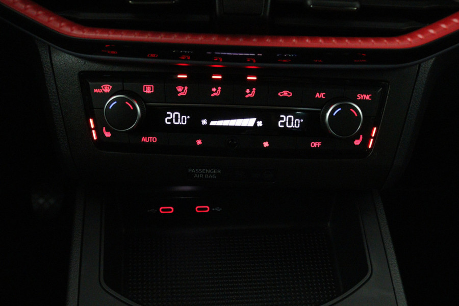 Seat Ibiza 1.0 EcoTSI FR Business Intense (DIGITALE COCKPIT, STOELVERWARMING, CAMERA, CRUISE ADAPTIEF, PARKEERSENSOREN)