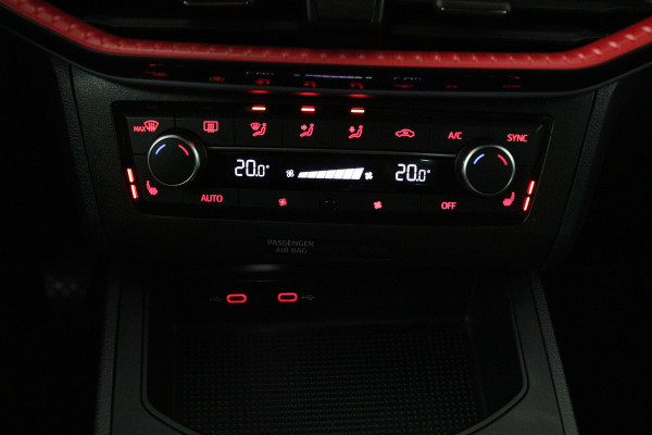 Seat Ibiza 1.0 EcoTSI FR Business Intense (DIGITALE COCKPIT, STOELVERWARMING, CAMERA, CRUISE ADAPTIEF, PARKEERSENSOREN)