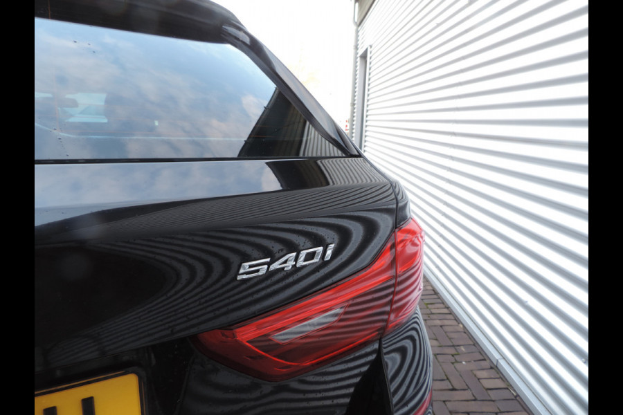 BMW 5 Serie Touring 540i xDrive High Executive panoramadak
