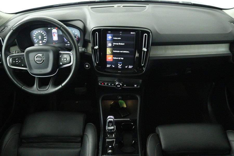 Volvo XC40 2.0 T5 AWD Inscription (PANORAMADAK, TREKHAAK, ELEKTR STOELEN, STOEL/STUUR VERWARMING, ACHTERUITRIJCAMERA)