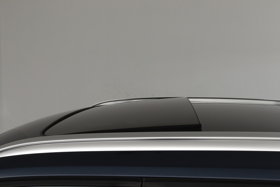 Volvo XC40 2.0 T5 AWD Inscription (PANORAMADAK, TREKHAAK, ELEKTR STOELEN, STOEL/STUUR VERWARMING, ACHTERUITRIJCAMERA)