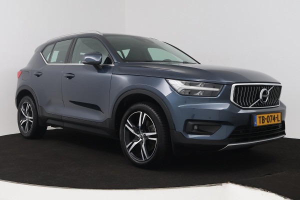 Volvo XC40 2.0 T5 AWD Inscription (PANORAMADAK, TREKHAAK, ELEKTR STOELEN, STOEL/STUUR VERWARMING, ACHTERUITRIJCAMERA)