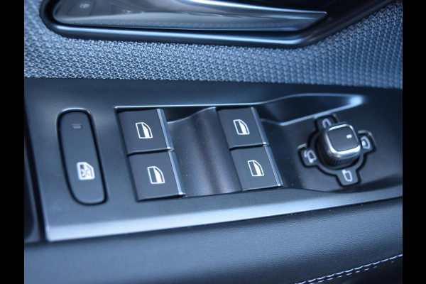 Opel Grandland 1.2 Turbo Hybrid Business Edition | UIT VOORRAAD LEVERBAAR | SCHUIF- KANTELDAK |