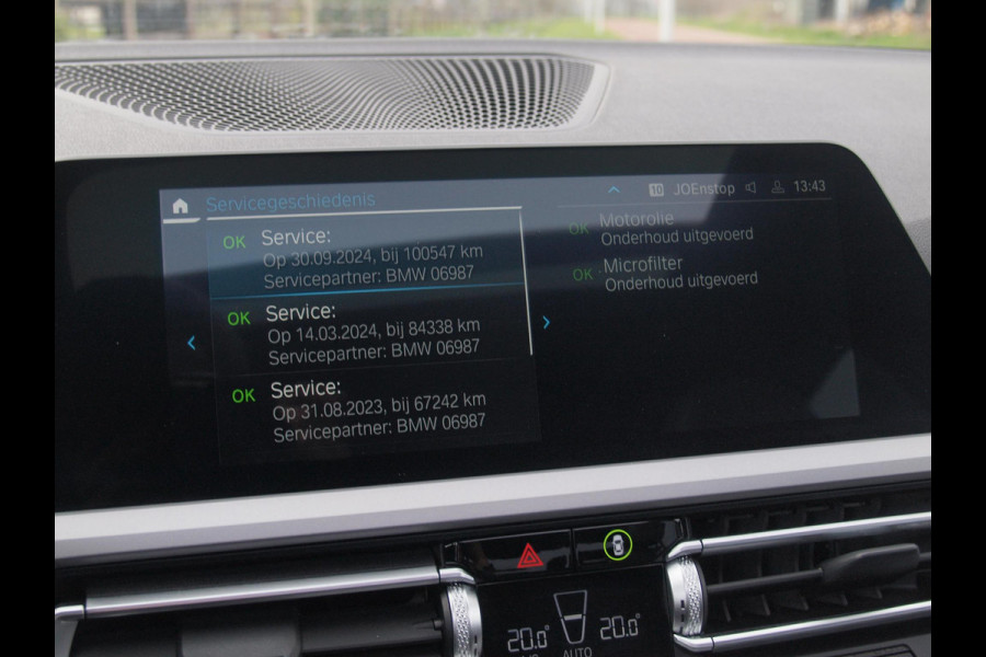 BMW 3-serie 330e | Panoramadak | Harman Kardon | Apple Carplay | Leer | 19 Inch |