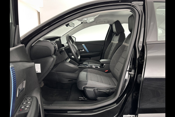 Citroën Ë-C4 X Feel Pack 50 kWh [ 3-Fase-11Kw ] {SOH-91%} (INCL-BTW) *HEATPUMP | FULL-LED | LEATHER-FABRIC | DIGI-COCKPIT | DAB | COMFORTSEATS | CAMERA | ECC | CARPLAY | LANE-ASSIST | PDC | CRUISE | 18''ALU*