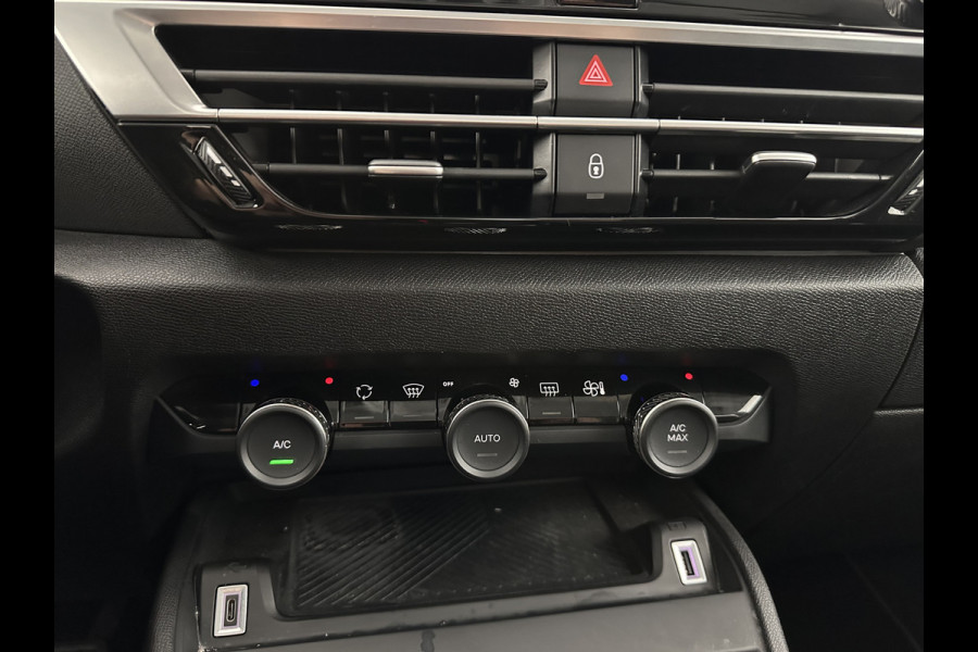 Citroën Ë-C4 X Feel Pack 50 kWh [ 3-Fase-11Kw ] {SOH-91%} (INCL-BTW) *HEATPUMP | FULL-LED | LEATHER-FABRIC | DIGI-COCKPIT | DAB | COMFORTSEATS | CAMERA | ECC | CARPLAY | LANE-ASSIST | PDC | CRUISE | 18''ALU*