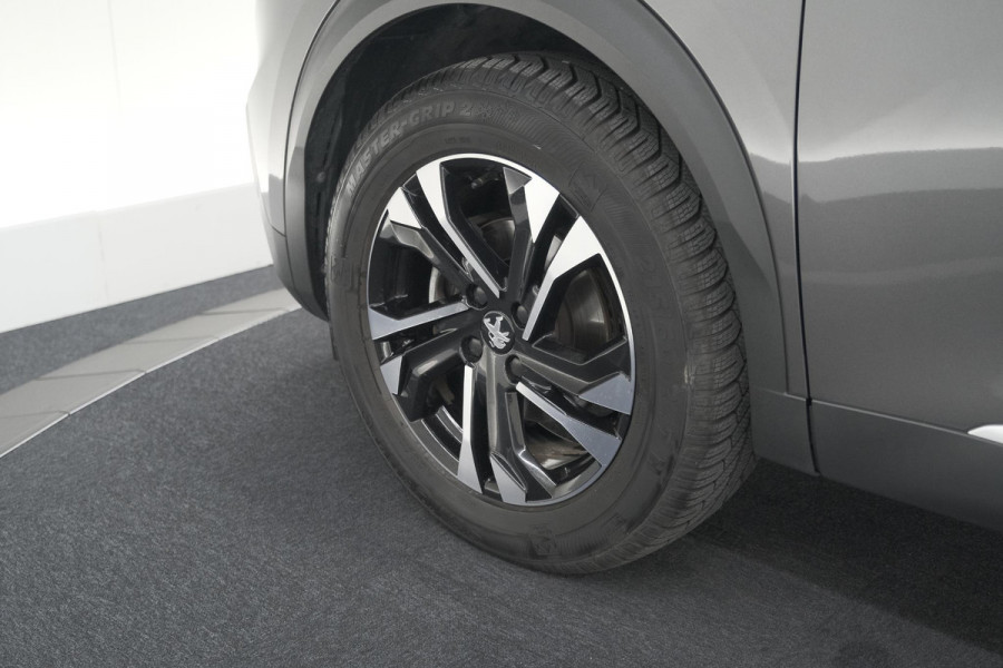 Peugeot 2008 PureTech 130 EAT8 Allure Pack | Trekhaak | Camera | Navigatie | Parkeersensoren