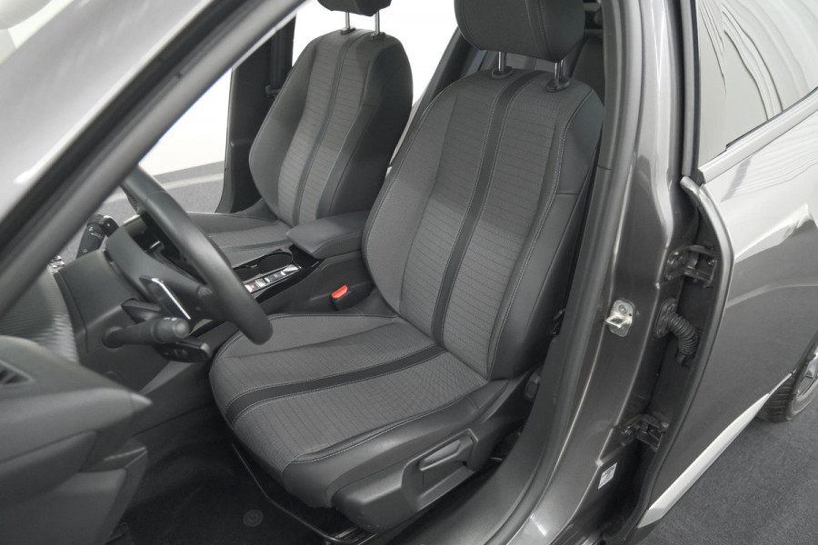 Peugeot 2008 PureTech 130 EAT8 Allure Pack | Trekhaak | Camera | Navigatie | Parkeersensoren
