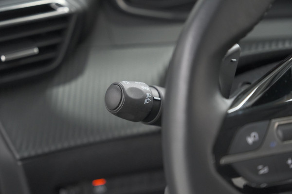 Peugeot 2008 PureTech 130 EAT8 Allure Pack | Trekhaak | Camera | Navigatie | Parkeersensoren