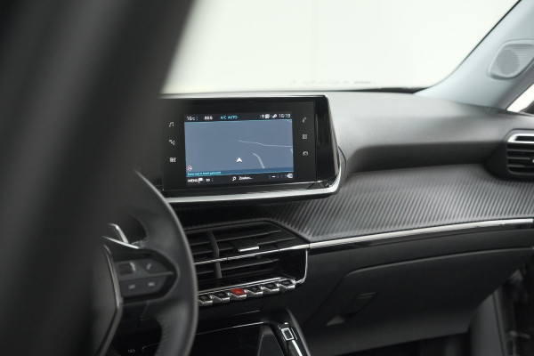 Peugeot 2008 PureTech 130 EAT8 Allure Pack | Trekhaak | Camera | Navigatie | Parkeersensoren