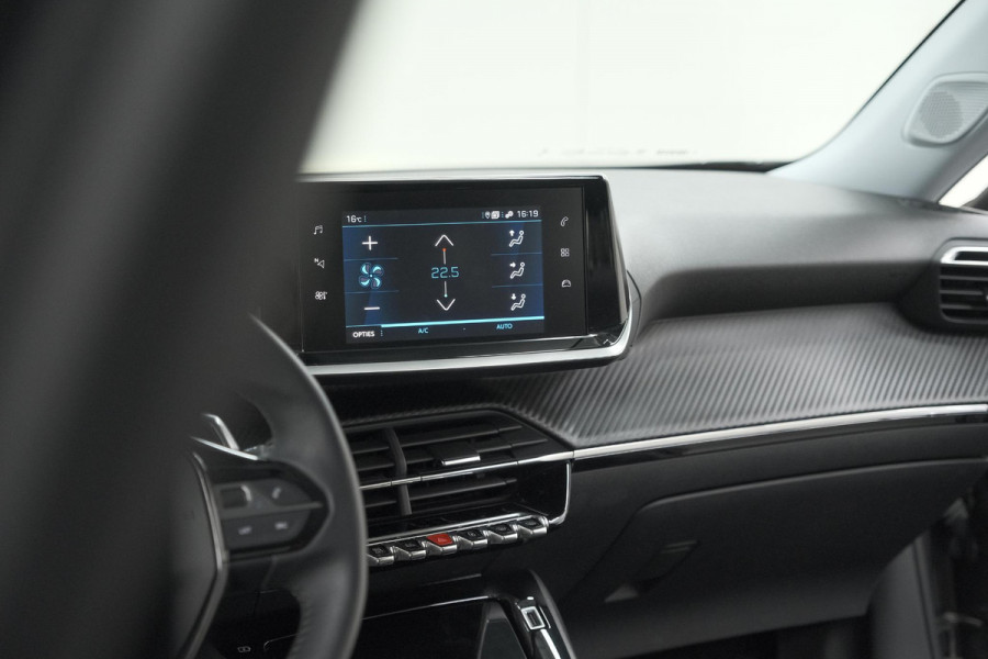 Peugeot 2008 PureTech 130 EAT8 Allure Pack | Trekhaak | Camera | Navigatie | Parkeersensoren