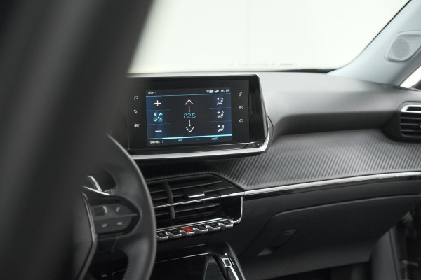 Peugeot 2008 PureTech 130 EAT8 Allure Pack | Trekhaak | Camera | Navigatie | Parkeersensoren