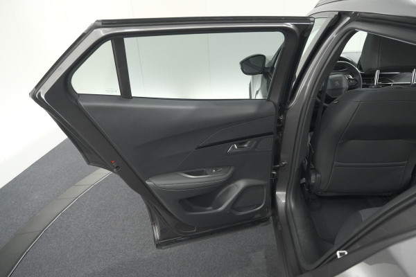 Peugeot 2008 PureTech 130 EAT8 Allure Pack | Trekhaak | Camera | Navigatie | Parkeersensoren