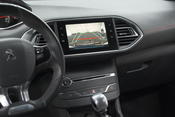 Peugeot 308 SW PureTech 130 GT-line | Trekhaak | Panoramadak | Camera | Alcantara Bekleding | Dodehoekdetectie