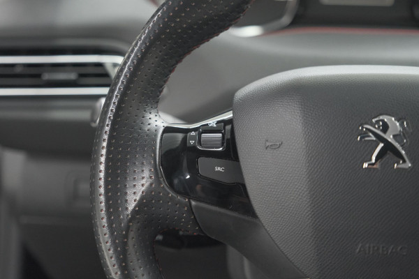 Peugeot 308 SW PureTech 130 GT-line | Trekhaak | Panoramadak | Camera | Alcantara Bekleding | Dodehoekdetectie
