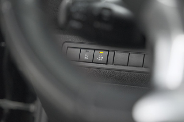 Peugeot 308 SW PureTech 130 GT-line | Trekhaak | Panoramadak | Camera | Alcantara Bekleding | Dodehoekdetectie