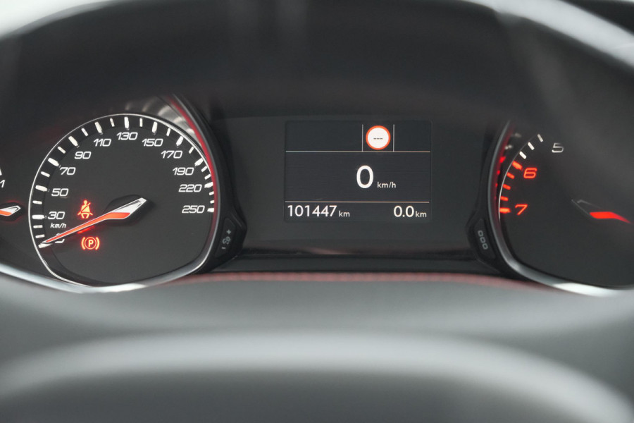 Peugeot 308 SW PureTech 130 GT-line | Trekhaak | Panoramadak | Camera | Alcantara Bekleding | Dodehoekdetectie