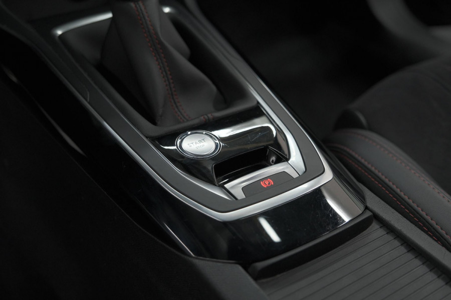 Peugeot 308 SW PureTech 130 GT-line | Trekhaak | Panoramadak | Camera | Alcantara Bekleding | Dodehoekdetectie