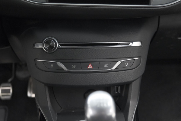 Peugeot 308 SW PureTech 130 GT-line | Trekhaak | Panoramadak | Camera | Alcantara Bekleding | Dodehoekdetectie