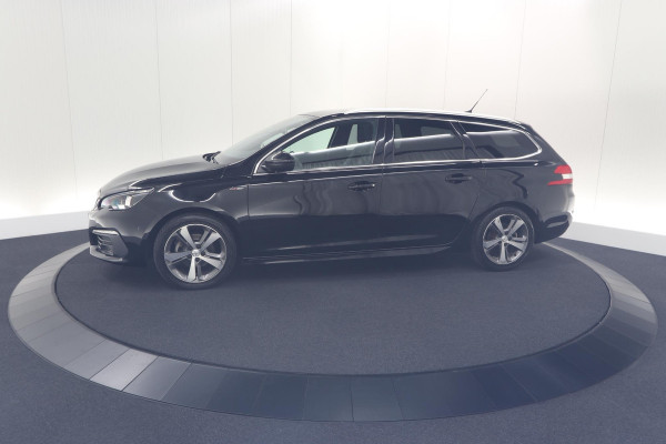 Peugeot 308 SW PureTech 130 GT-line | Trekhaak | Panoramadak | Camera | Alcantara Bekleding | Dodehoekdetectie
