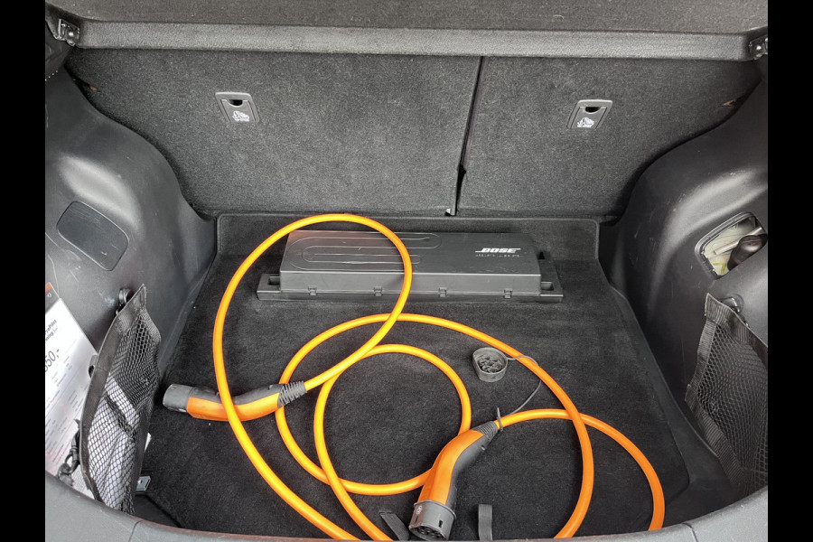 Nissan Leaf Tekna 40 kWh SOH 87,8% | ProPilot | 360 Camera | Stoelverwarming | BOSE | Stuurverwarming |