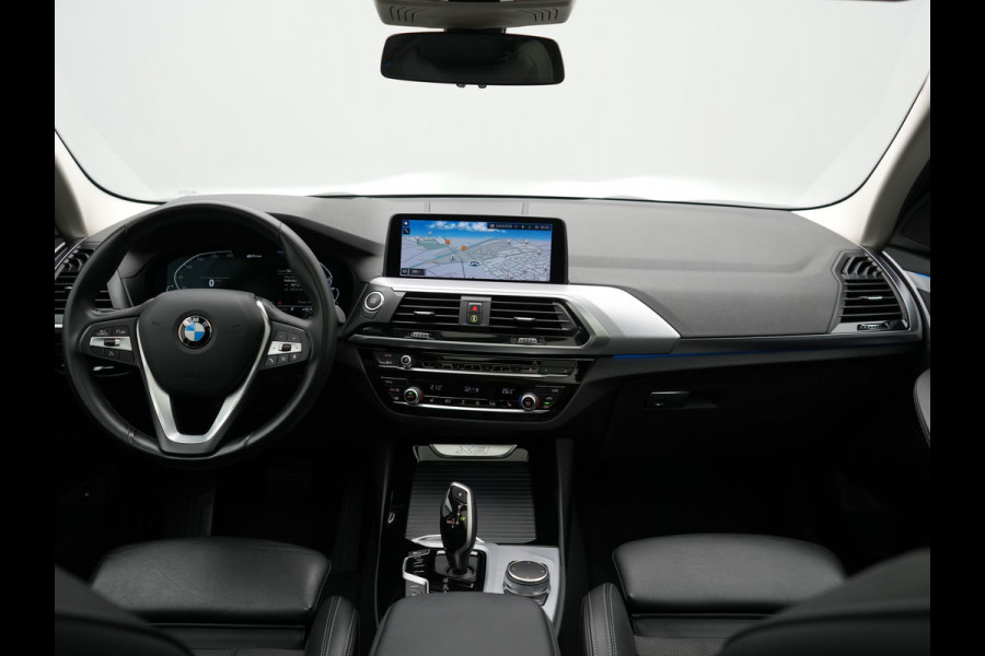 BMW X3 xDrive30e Sportline PHEV 293pk Dealer O.H | Trekhaak Af Fabriek | Panodak | Head Up | Sportstoelen Verwarmd | Sfeerverlichting | Keyless | Apple Carplay | LED Koplampen | Blis | Navigatie | DAB | Cruise Control | Plug In Hybrid |