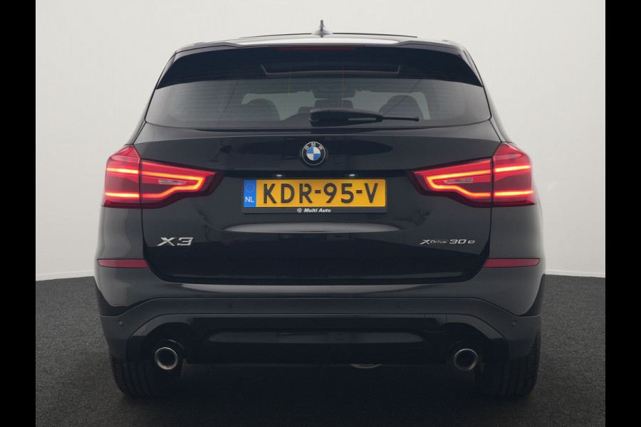 BMW X3 xDrive30e Sportline PHEV 293pk Dealer O.H | Trekhaak Af Fabriek | Panodak | Head Up | Sportstoelen Verwarmd | Sfeerverlichting | Keyless | Apple Carplay | LED Koplampen | Blis | Navigatie | DAB | Cruise Control | Plug In Hybrid |