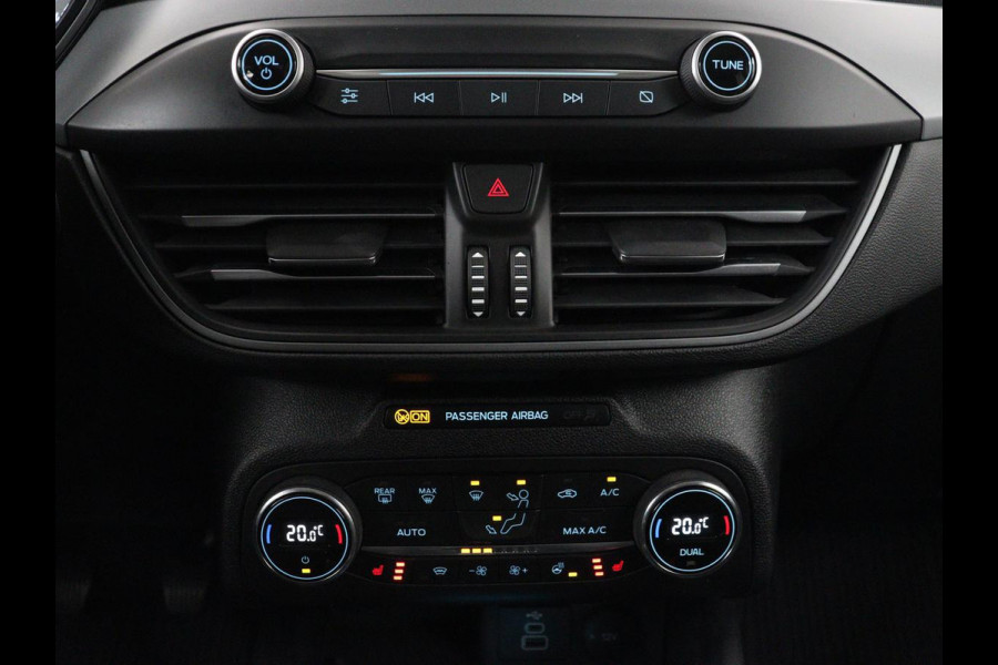 Ford Focus 1.0 EcoBoost Hybrid Titanium Style | Stoelverwarming | Camera | Carplay | Stuurverwarming | Navigatie | Full LED | Park Assist | Climate control | Bluetooth | Cruise control