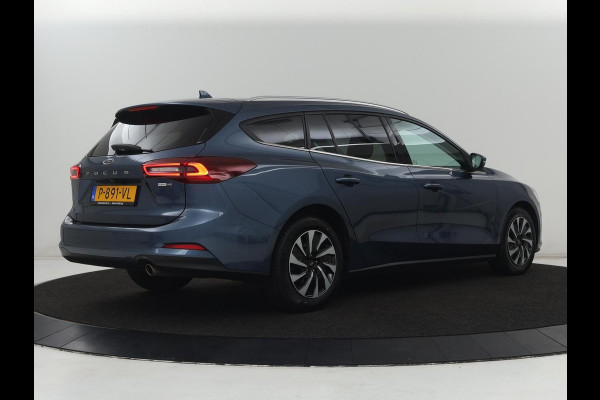 Ford Focus 1.0 EcoBoost Hybrid Titanium Style | Stoelverwarming | Camera | Carplay | Stuurverwarming | Navigatie | Full LED | Park Assist | Climate control | Bluetooth | Cruise control