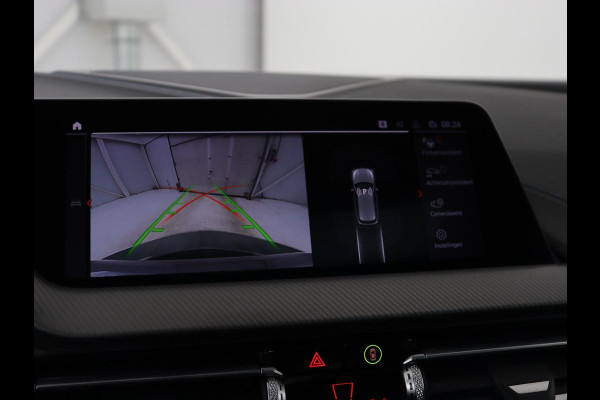BMW 1-serie 118i M Sport | Panoramadak | Stoelverwarming | Harman/Kardon | Camera | Live Cockpit | Carplay | Sfeerverlichting | Sportstoelen | Full LED | Navigatie | Half leder | Park Assist | Climate control