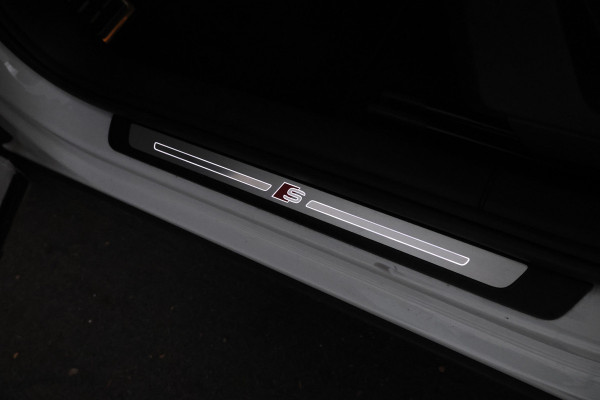 Audi Q2 30 TFSI Sport S-line! Leer, Alles in kleur!