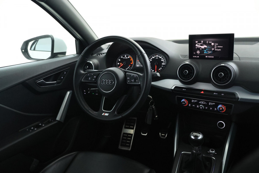 Audi Q2 30 TFSI Sport S-line! Leer, Alles in kleur!