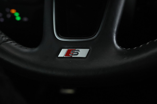 Audi Q2 30 TFSI Sport S-line! Leer, Alles in kleur!