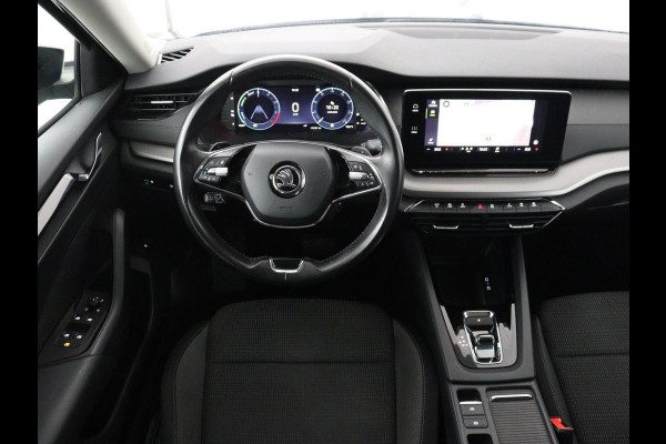 Škoda Octavia 1.4 TSI iV PHEV Business Edition | SOH 91% | Adaptive cruise | Stuurverwarming | Carplay | Navigatie | Parkeerhulp | Full LED | Climate control | Digital Cockpit | Bluetooth | Plug In