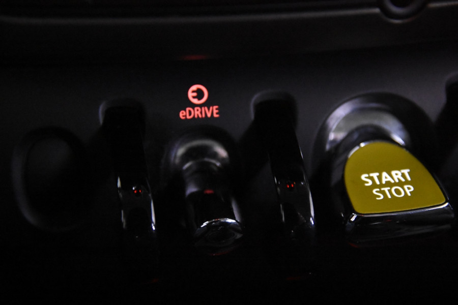 MINI Countryman 1.5 Cooper S E ALL4 *1ste Eigenaar*Leer*Navigatie*Ambiente*