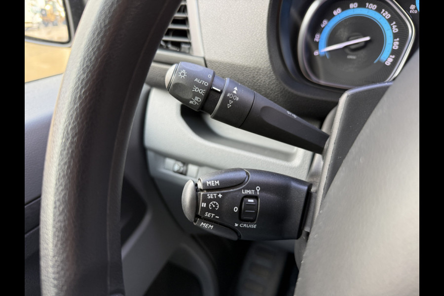 Peugeot e-Expert 75kWh L3H1 330km WLTP 92.9% (SOH) 136PK Snelladen Dubbele Schuif Carplay Climate Control Camera Cruise Control Parkeersensoren