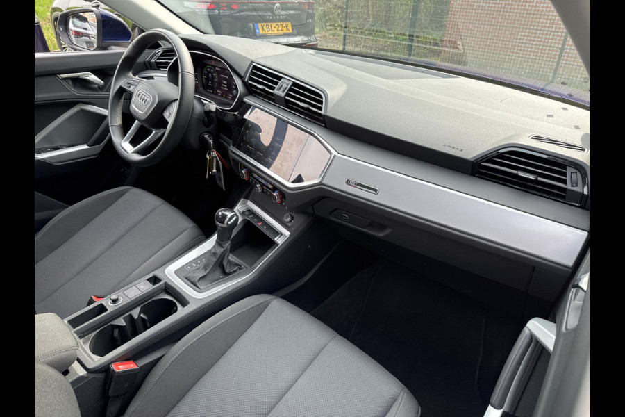 Audi Q3 Sportback 45 TFSI e 245PK BUSINESS EDITION CARPLAY/ACC/STUURVERW.