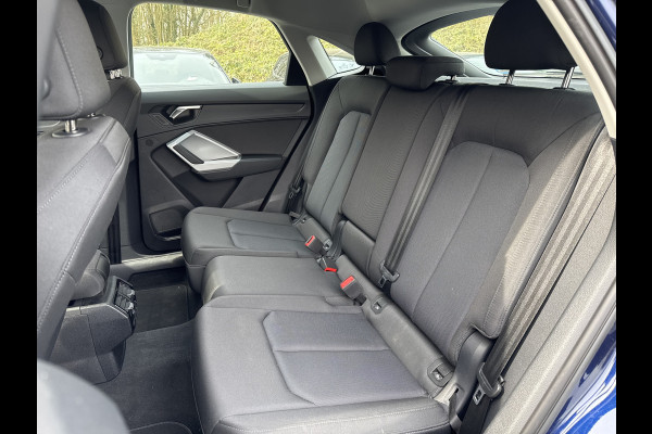 Audi Q3 Sportback 45 TFSI e 245PK BUSINESS EDITION CARPLAY/ACC/STUURVERW.