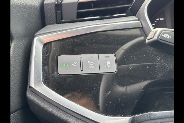 Audi Q3 Sportback 45 TFSI e 245PK BUSINESS EDITION CARPLAY/ACC/STUURVERW.